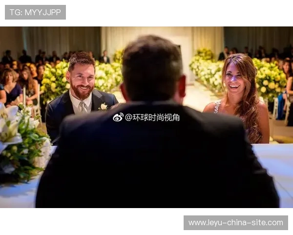 梅西夫妇甜蜜晒照庆结婚八周年:26 年青梅竹马,从校服到婚纱的足坛佳话 梅西夫妇甜蜜晒照庆结婚八周年:26 年青梅竹马,从校服到婚纱的足坛佳话